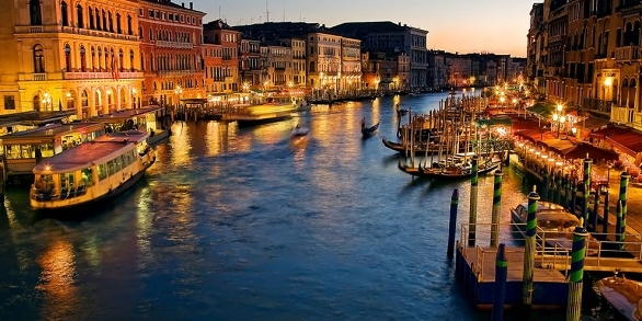 Rialto Bridge, Venice       |    http://vkontakte.ru/club27894014