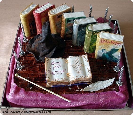 Креативный торт для маленького книголюба
