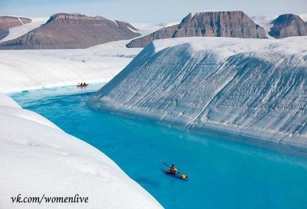 Голубая река в леднике, Гренландия