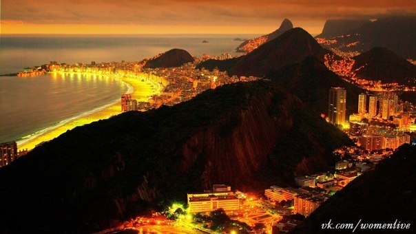 Ночной Рио-де-Жанейро, Бразилия.