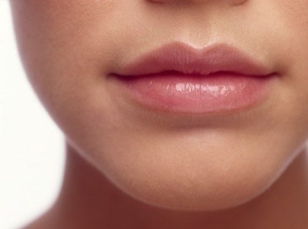 Ряд несложных упражнений, выполняя которые ваши губы обретут красоту.