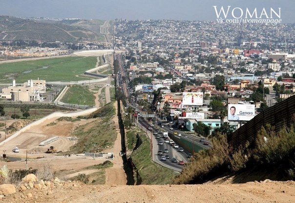 Граница между Мексикой и США.
