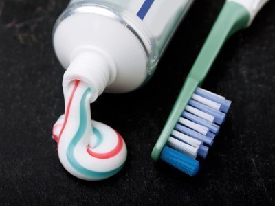 15 необычных свойств зубной пасты: