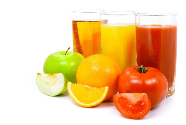 Смешиваем фрукты, овощи и пьём оздоровительные соки!