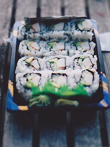 Лайк, если ты любишь суши :)