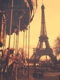 Лайк, если хочешь побывать в Париже :)