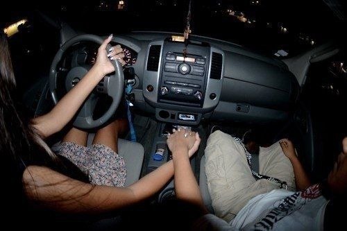 Если парень посадил девушку за руль своей машины - 100% он ее любит.