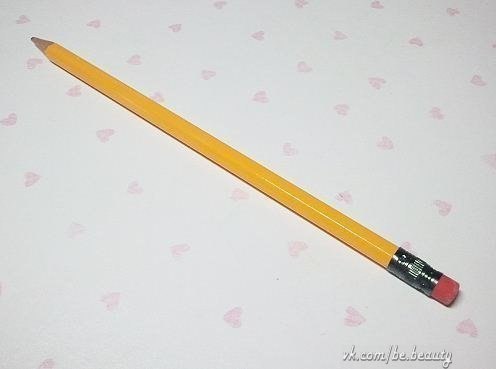 Маникюр с карандашом