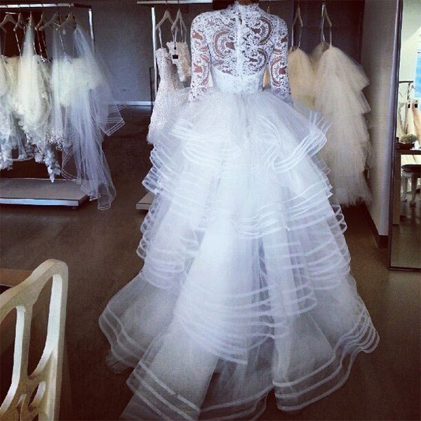 Самые красивые свадебные платья прошедшего 2012 года