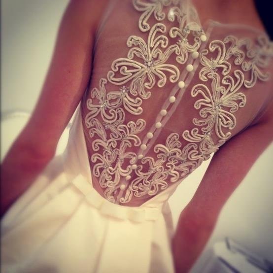 Шикарные спинки свадебных платьев