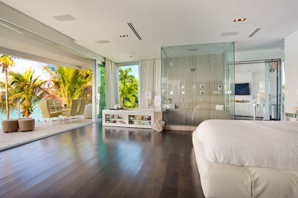 Дизайн интерьера роскошного особняка Villa Valentina в Майами-Бич 